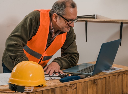 How to Become a Profitable Tradesperson With Smarter Planning