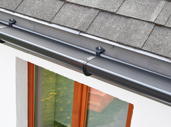 How To Replace Guttering