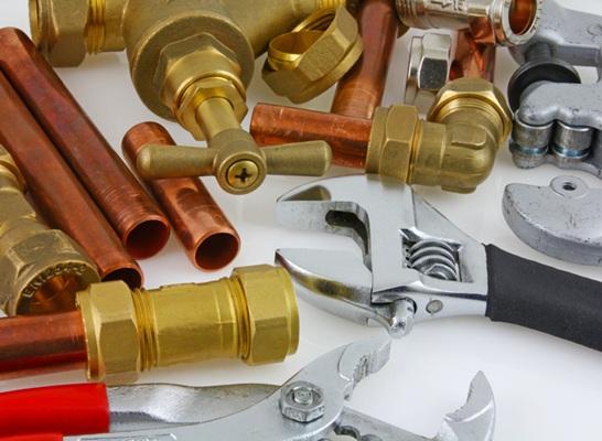 Time-Saving Tools When Working with Pipe Fittings & Connectors